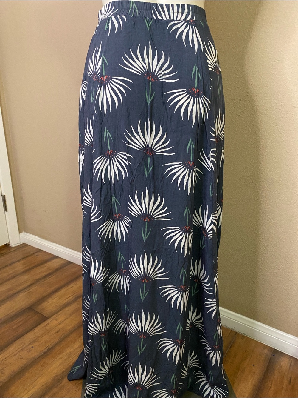 Lulus blue Floral Print boho festival Maxi Skirt & crop top set S - Picture 11 of 13